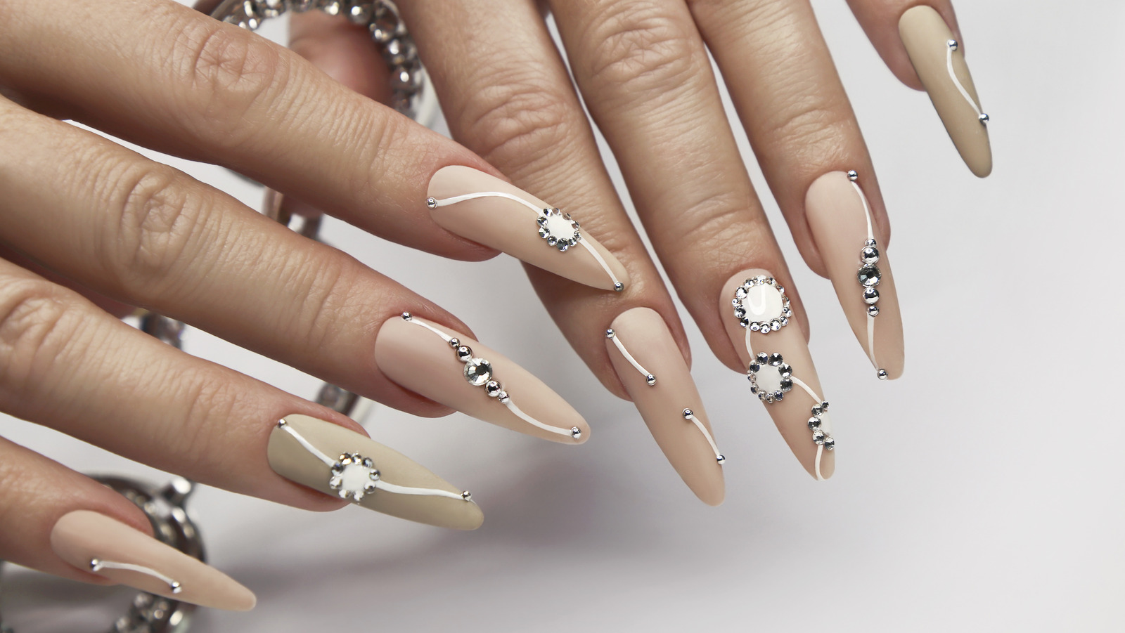 Luxury Edition Press-On Nails – Premium Art & Design | Siva Nail