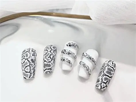 Serpent Vision Enchanted Eye Press‑On Nails | Siva Nail