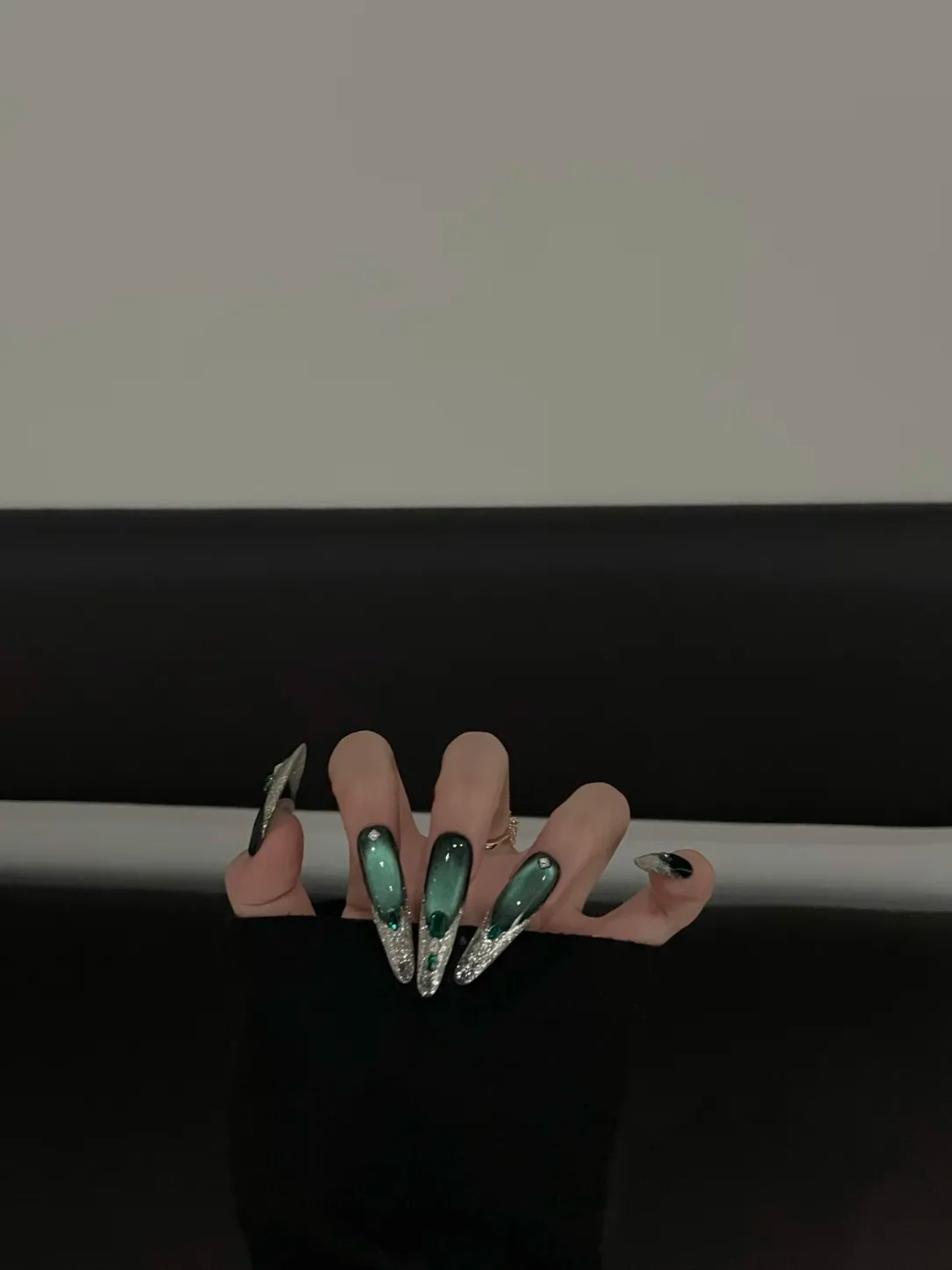 Siva Nail, Emerald Ombre Glitter - tipped Handmade Press on Nails