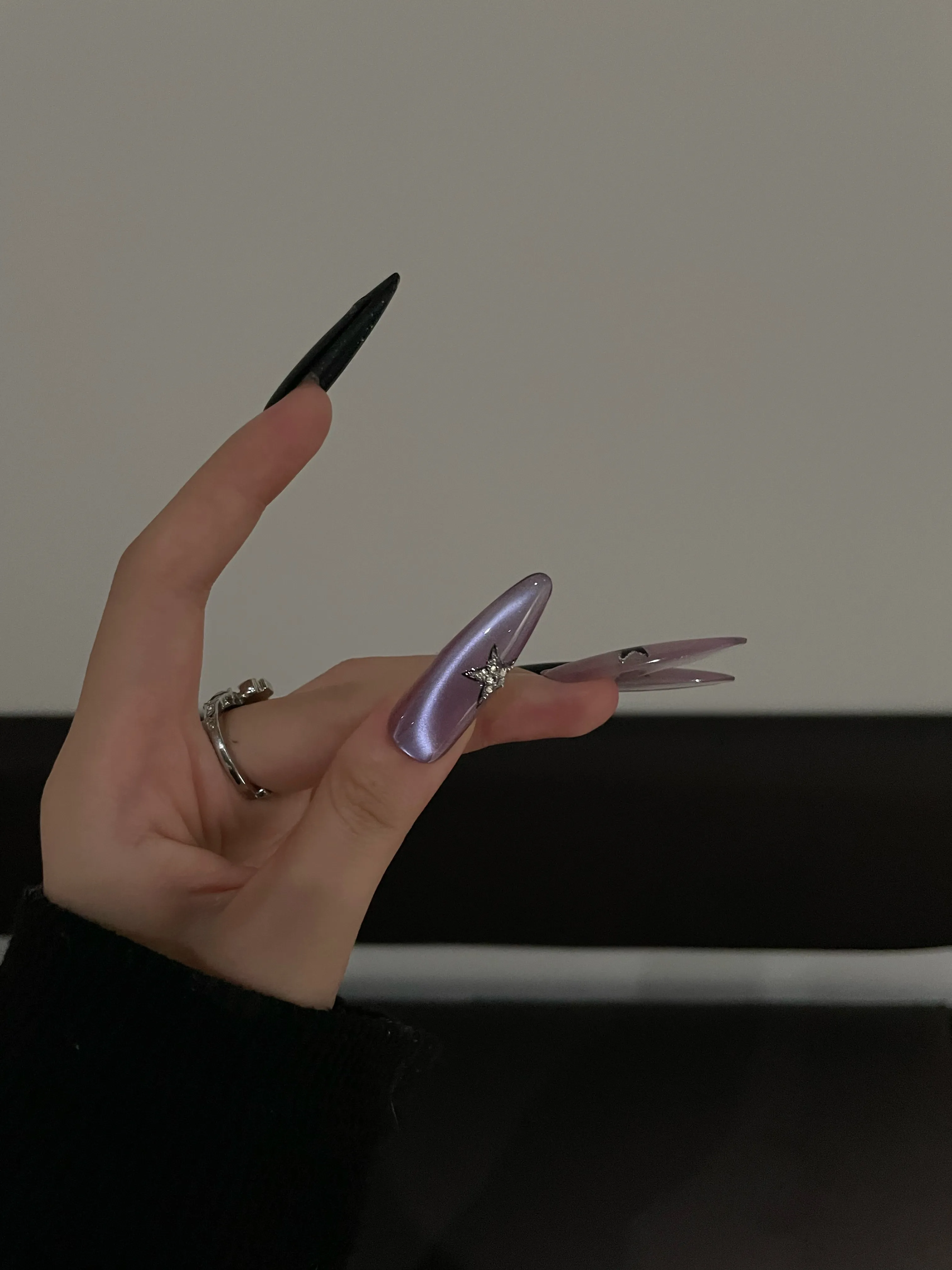 Siva Nail, Purple - Black Star - Accent Handmade Press on Nails