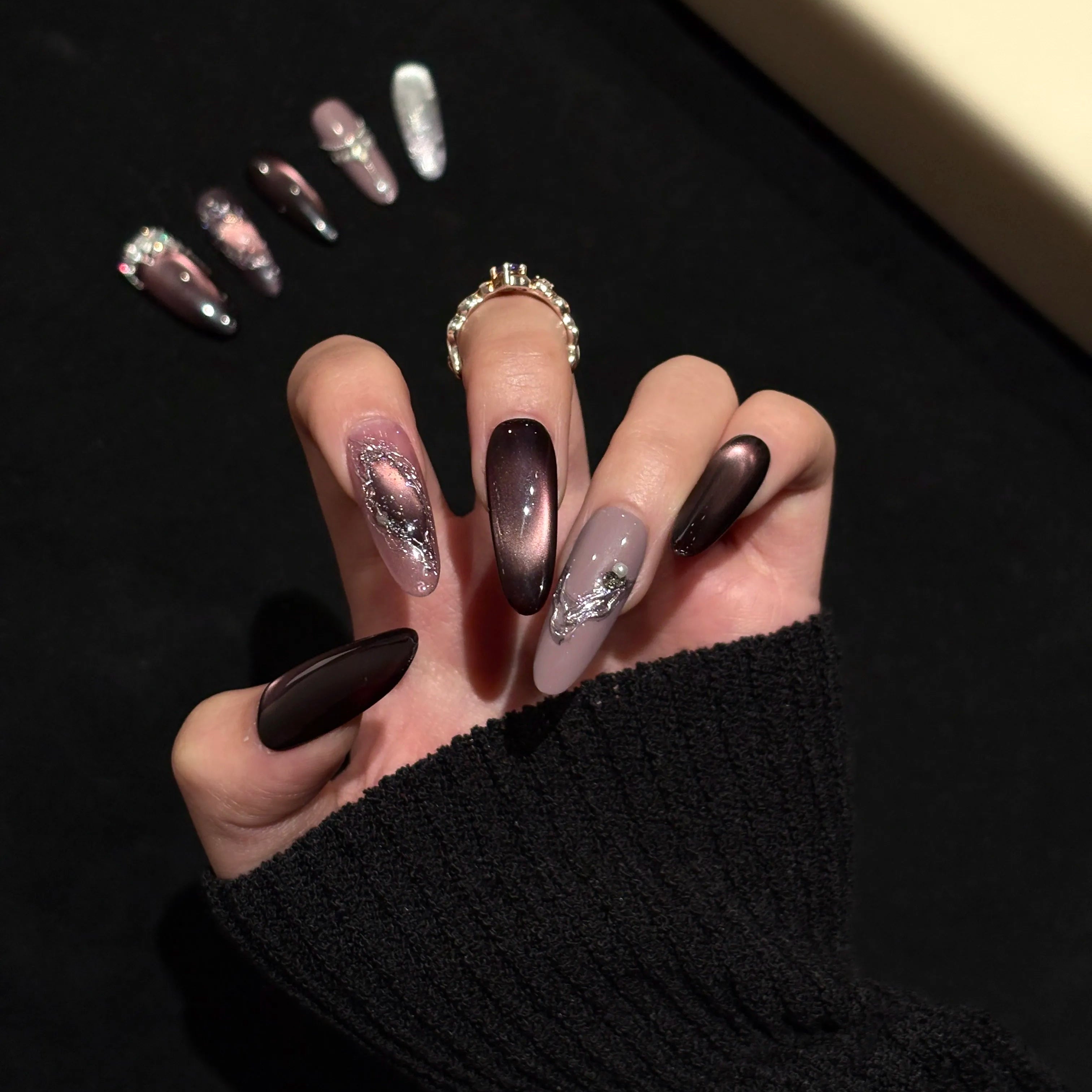 Siva Nail, Velvet Eclipse, Burgundy Chrome Handmade Press on Nails
