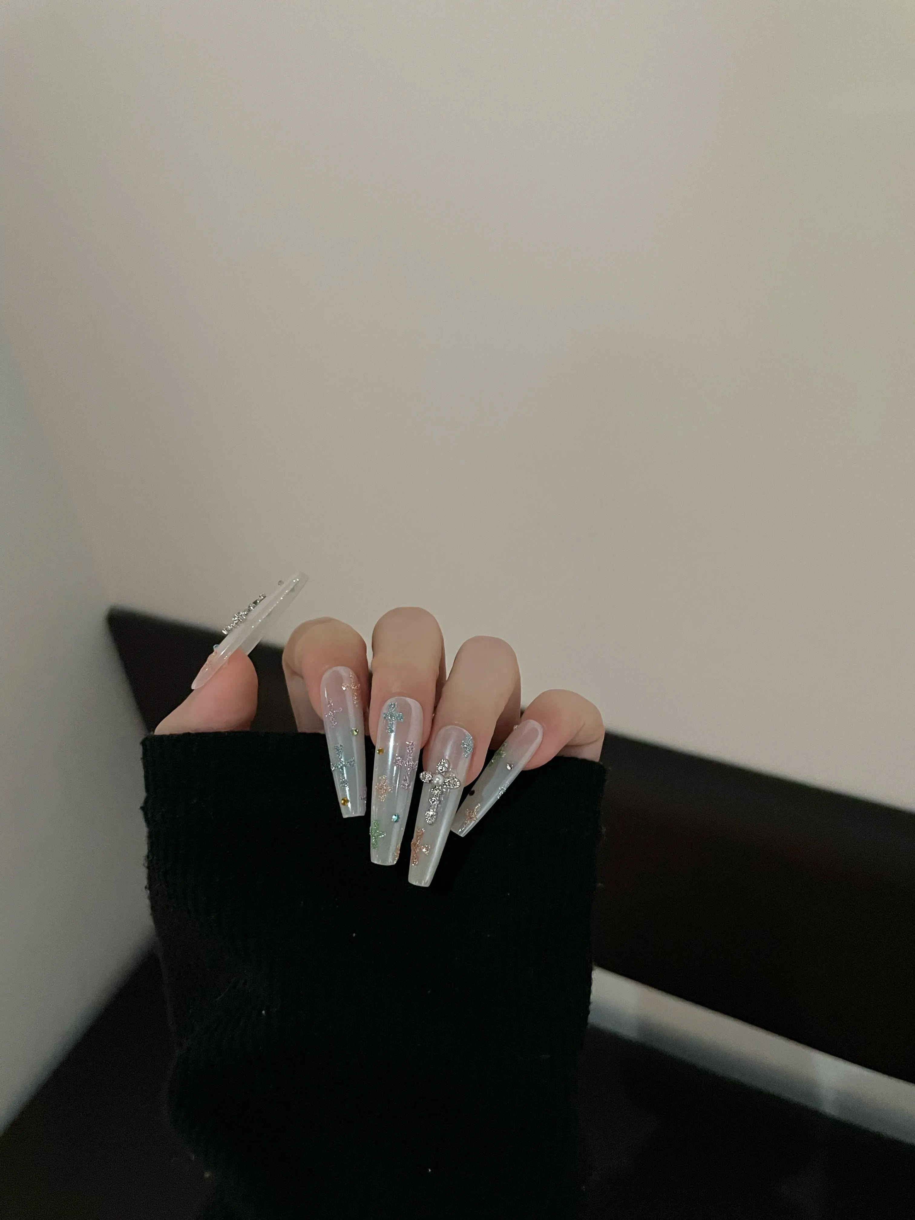 Siva Nail, Translucent Fairy - tale Charms Handmade Press on Nails