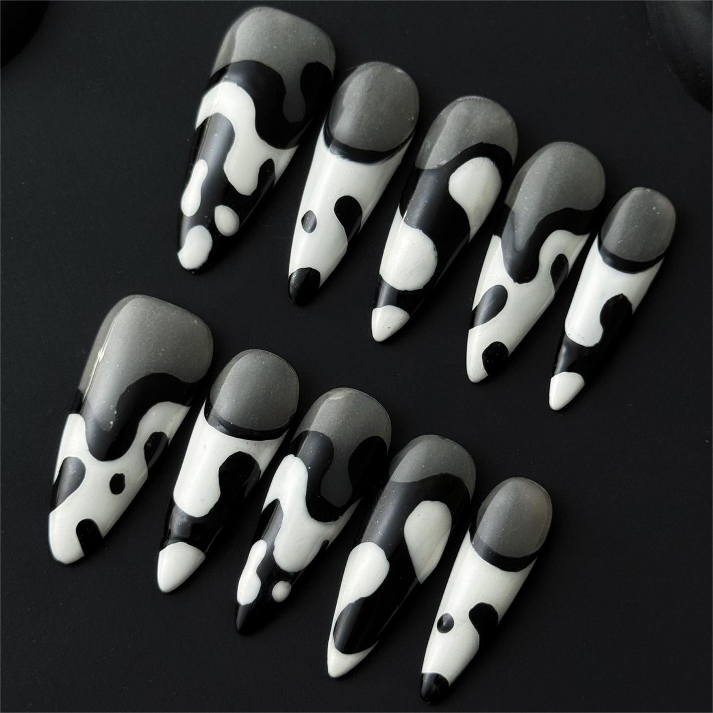 Siva Nail, Monochrome Wave, Abstract Press on Nails