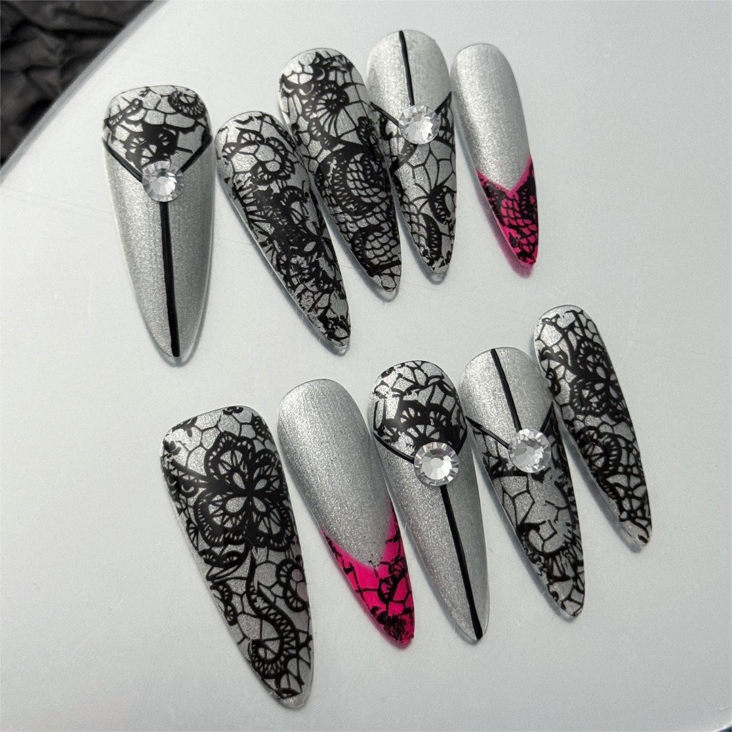 Siva Nail, Gothic Lace, Silver Lace Press on Nails