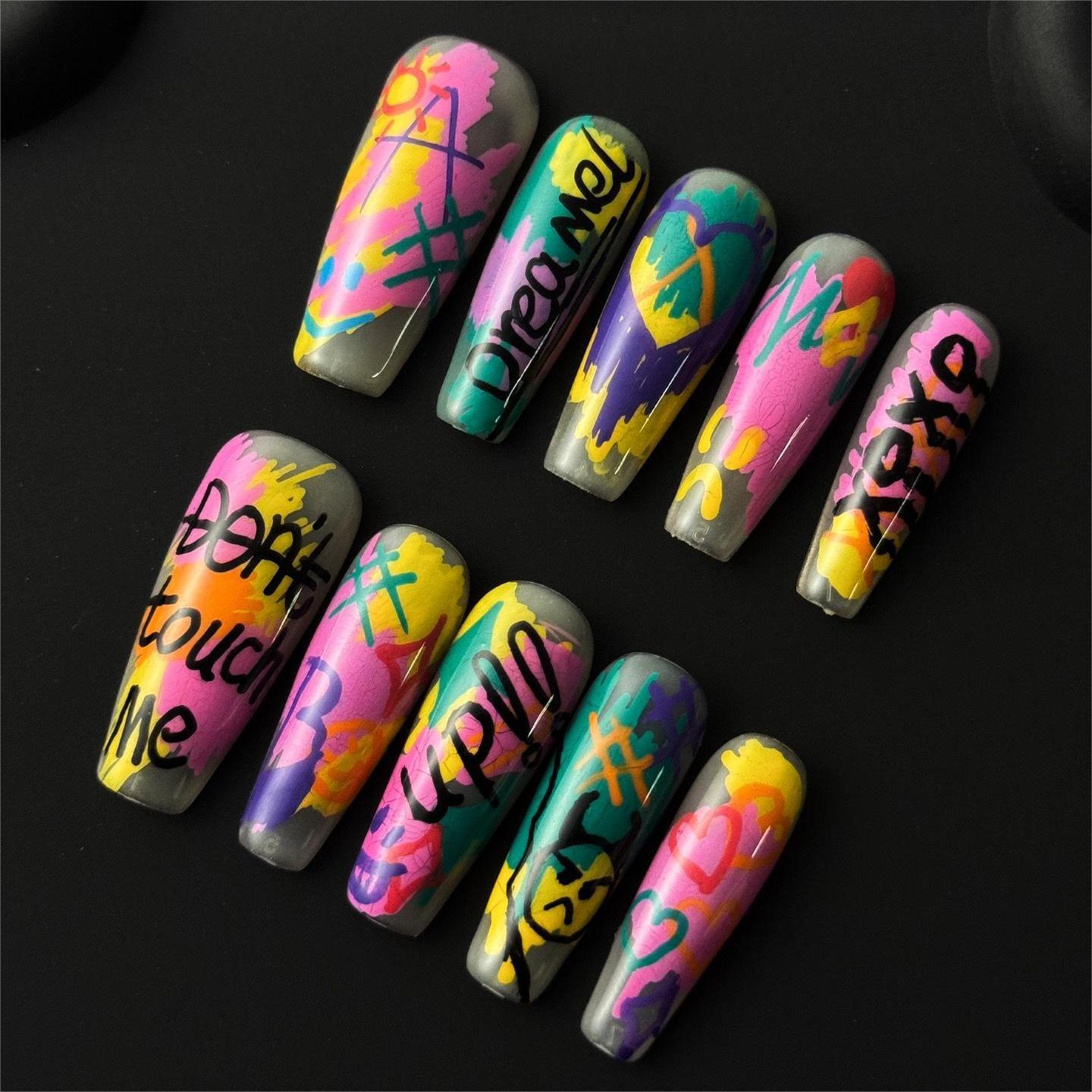 Siva Nail, Urban Graffiti, Street Art Press on Nails