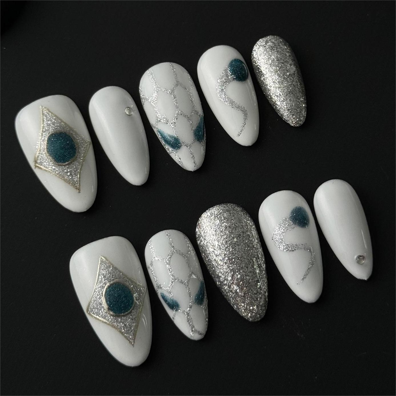 Siva Nail, Serpent's Embrace, Luxury Press on Nails