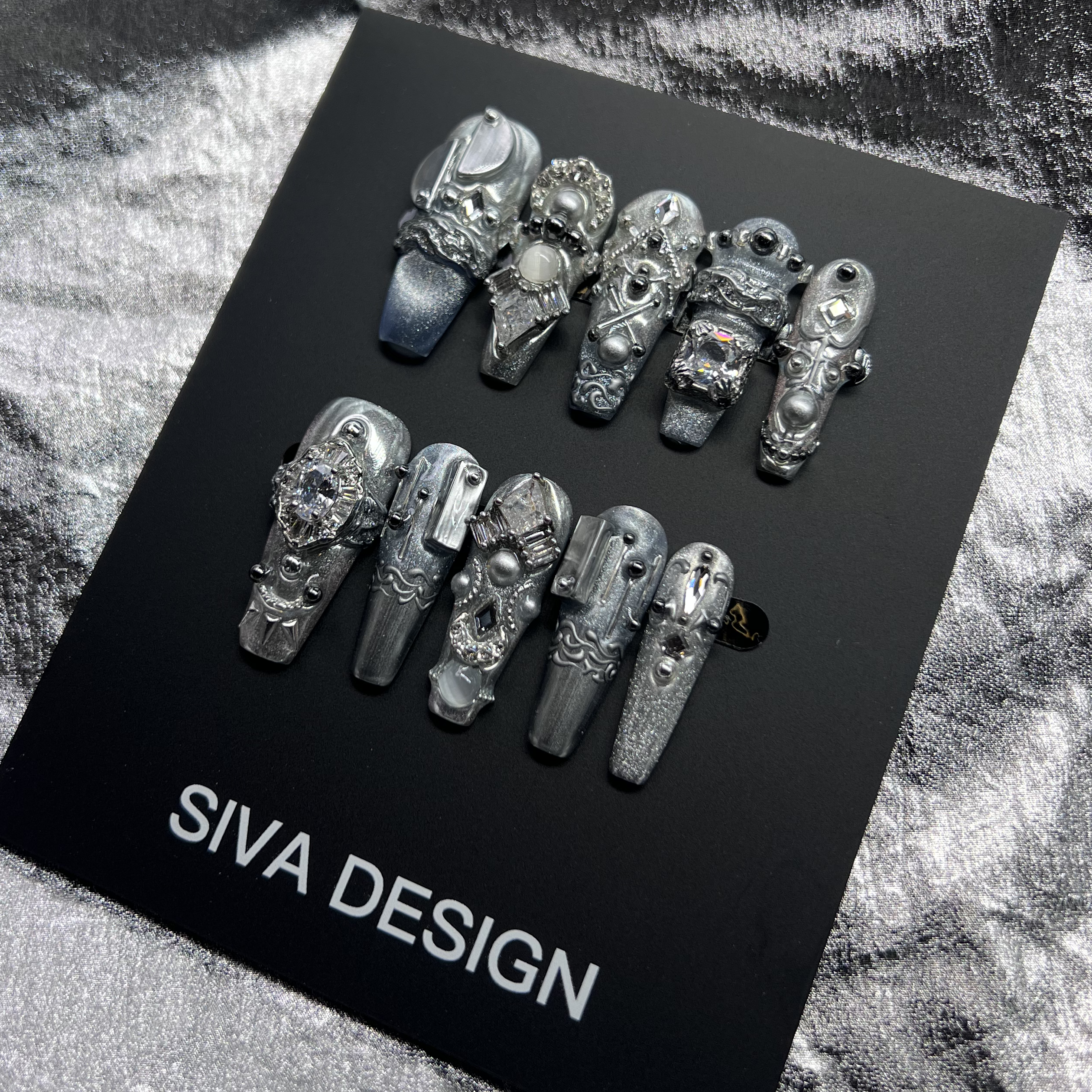 Siva Nail, Silver Reverie, Baroque Style Handmade Press on Nails