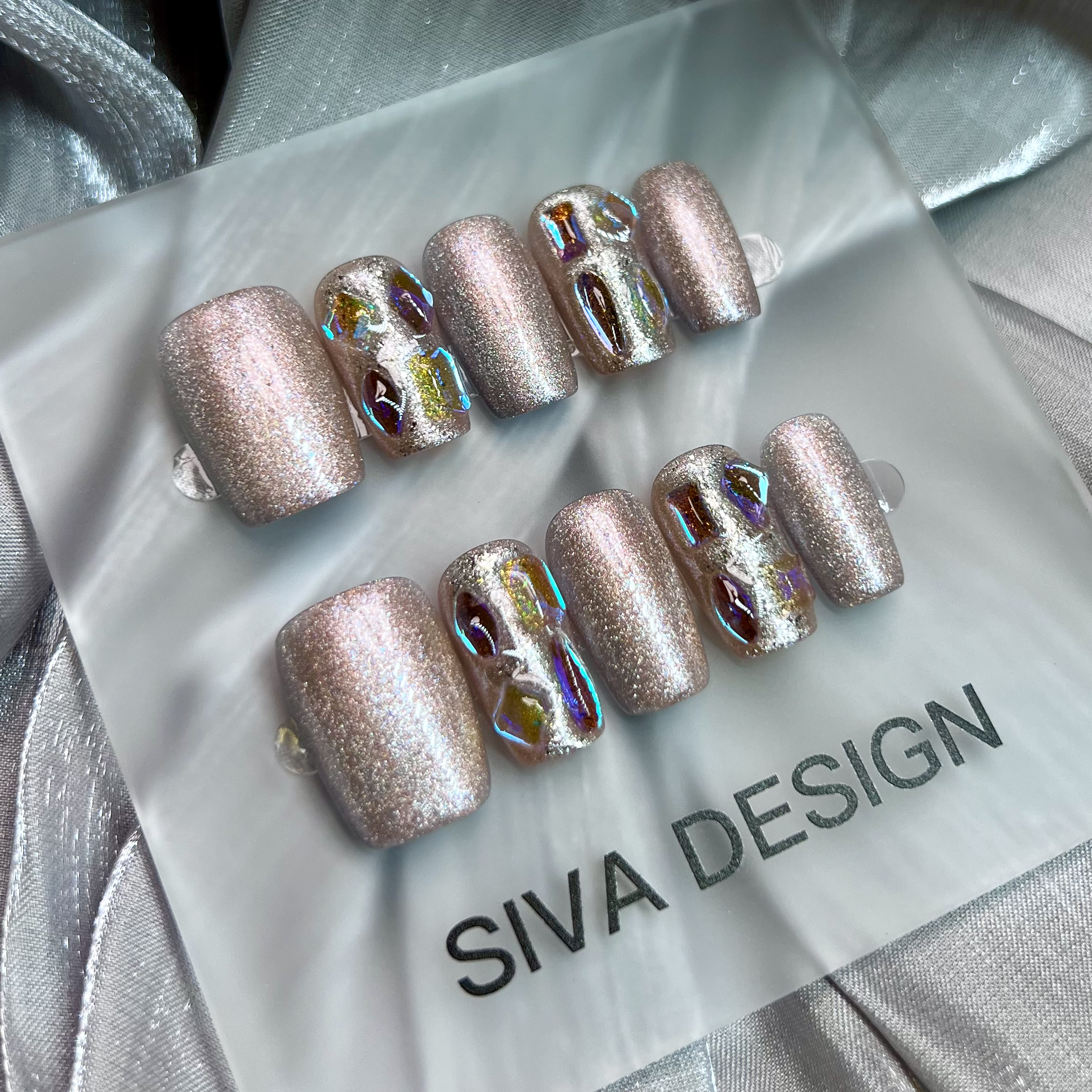 Siva Nail, Velvet Rush, Glitter Press on Nails