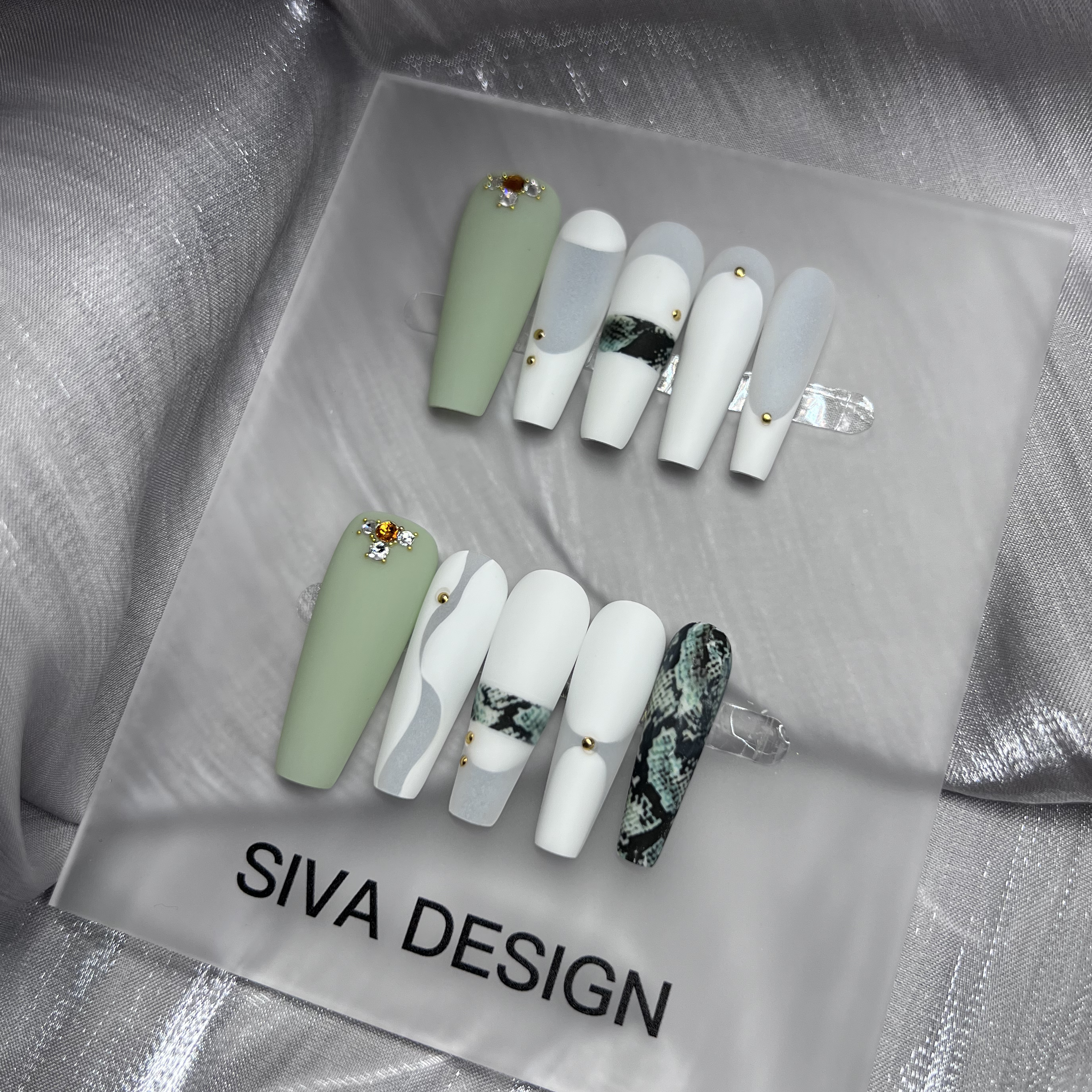 Siva Nail, Hiss, Chic, Print Matte, Handmade Press on Nails