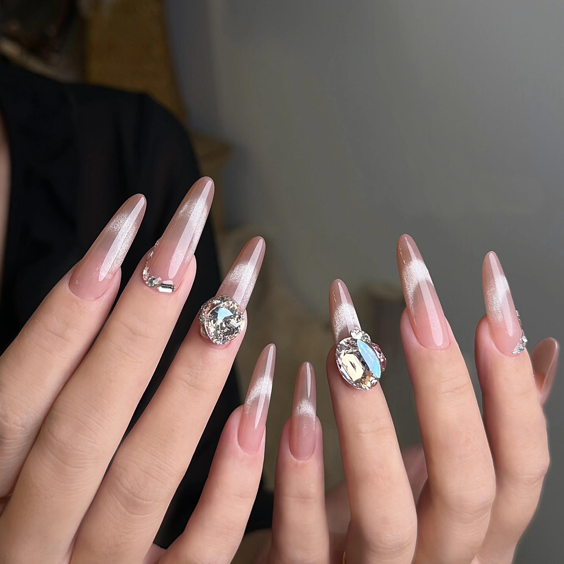 Siva Nail, Silky Taupe, Glamorous Press on Nails