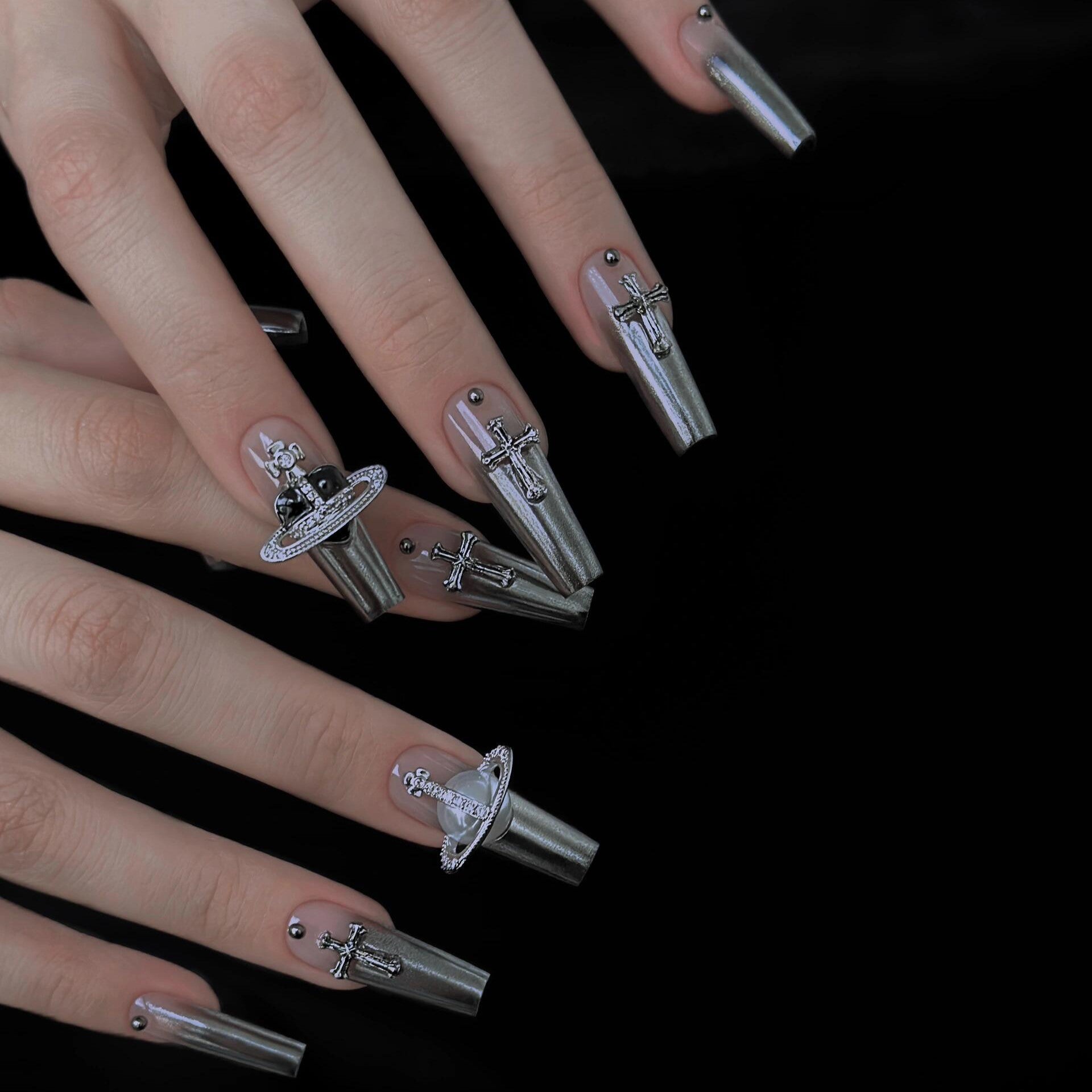 Siva Nail, Ringlet, Silver Chrome Press on Nails