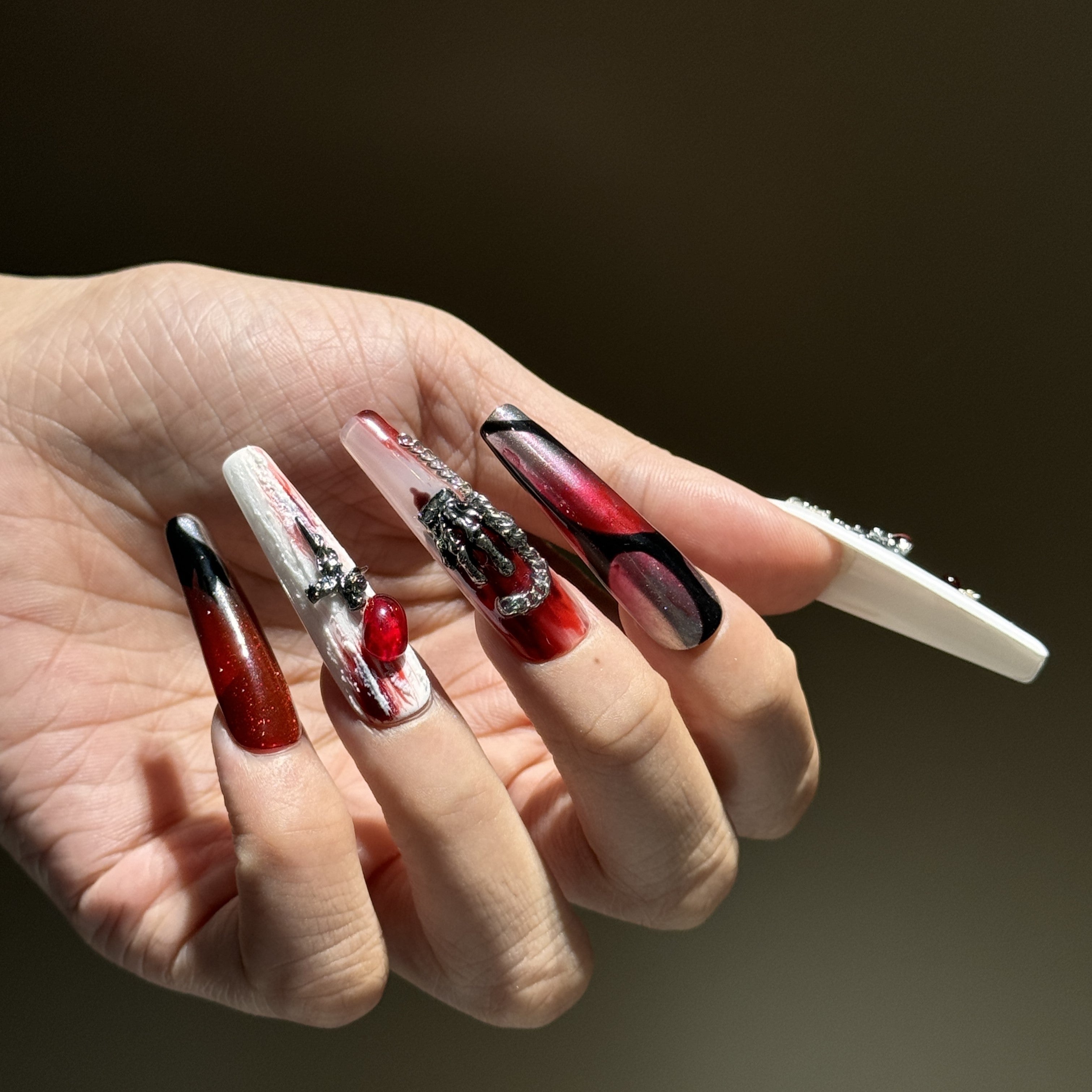 Siva Nail, Crimson Metal, Gothic Glam Press on Nails