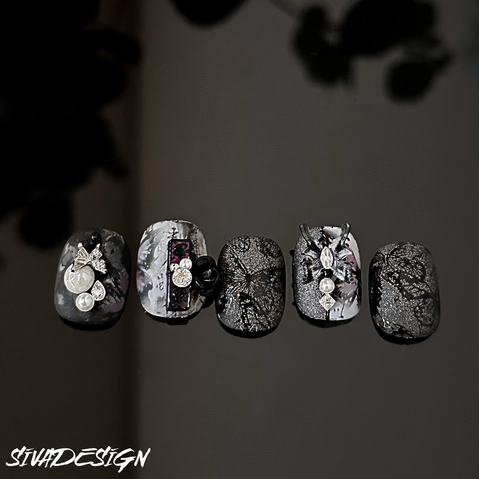 Siva Nail, Dark Romance, Gothic Elegance Style Handmade Press on Nails