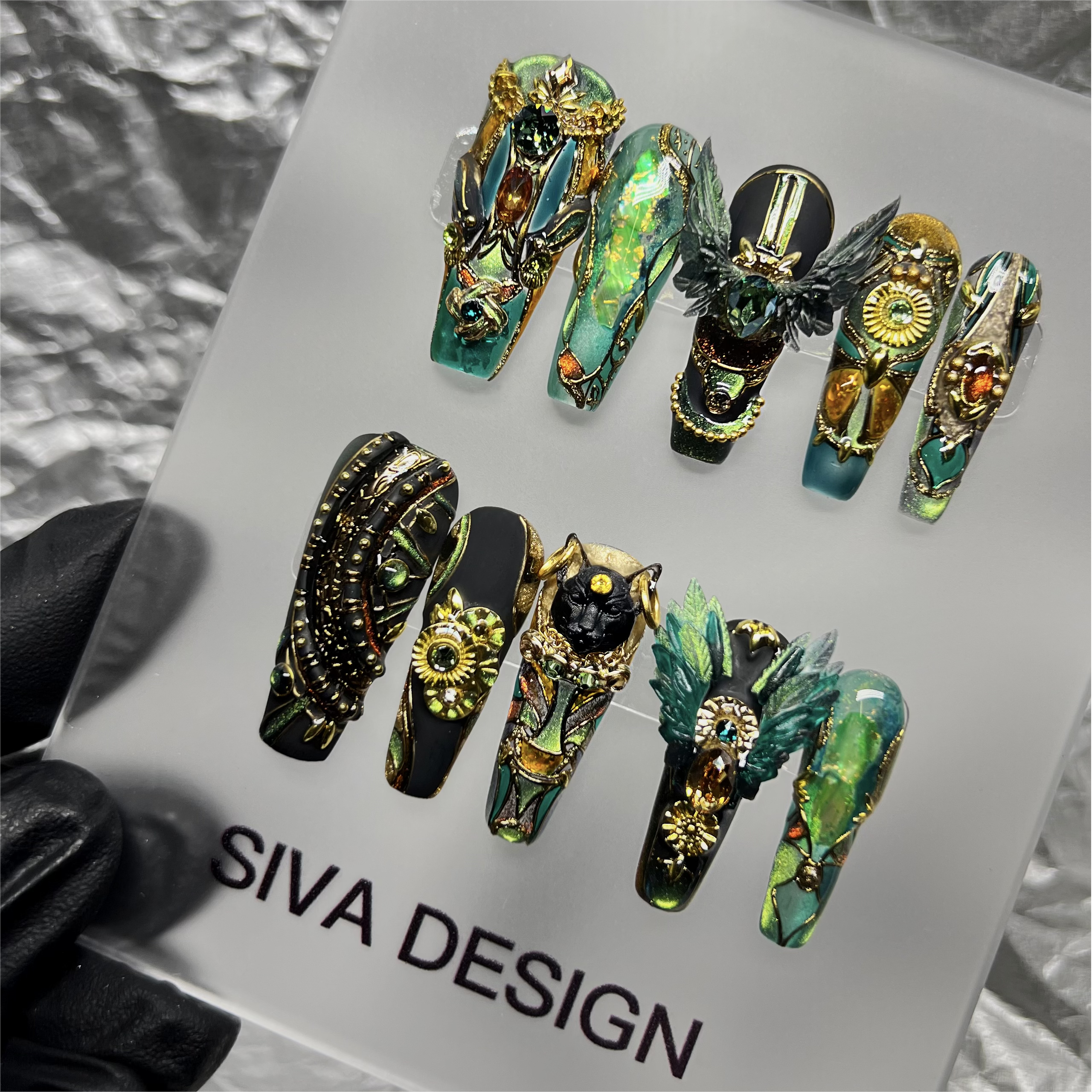 Siva Nail, Black Panther, Tribal Civilization Green Press on Nails