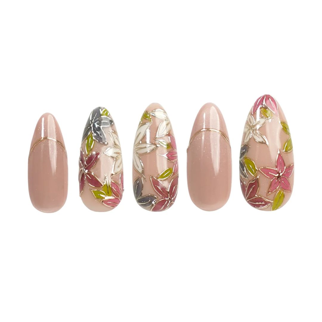 Siva Nail, Fleur, Coquette French Tip Press on Nails