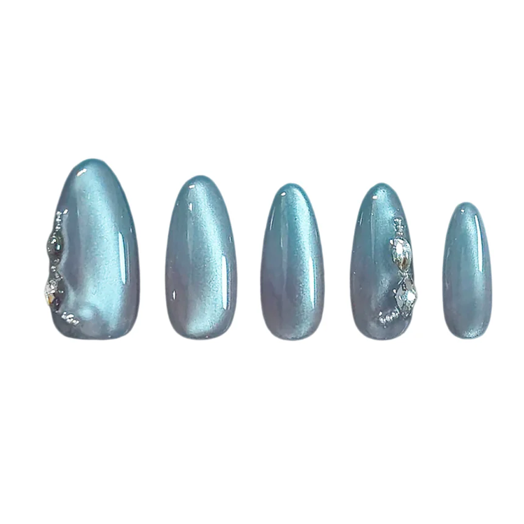 Siva Nail, Frozen Tear, Winter Handmade Press on Nails