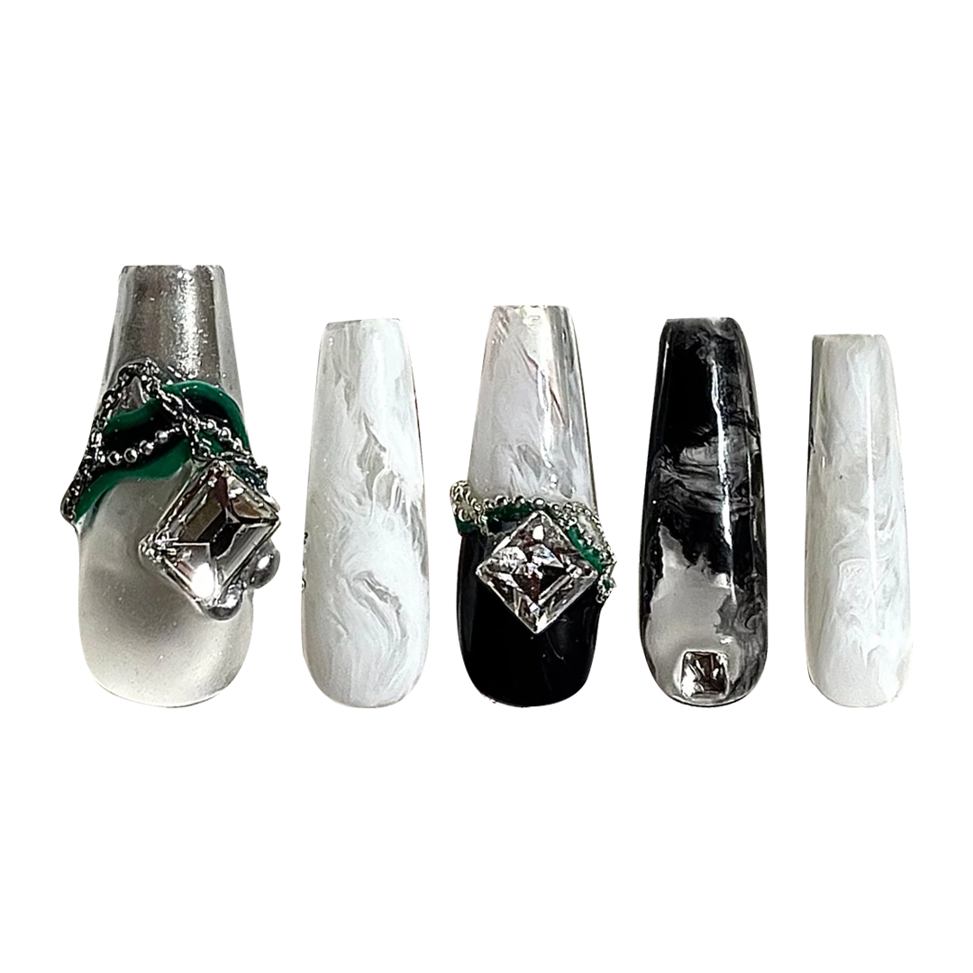 Siva Nail, Silver Scrolls, Opulent Elegance, Handmade Press on Nails