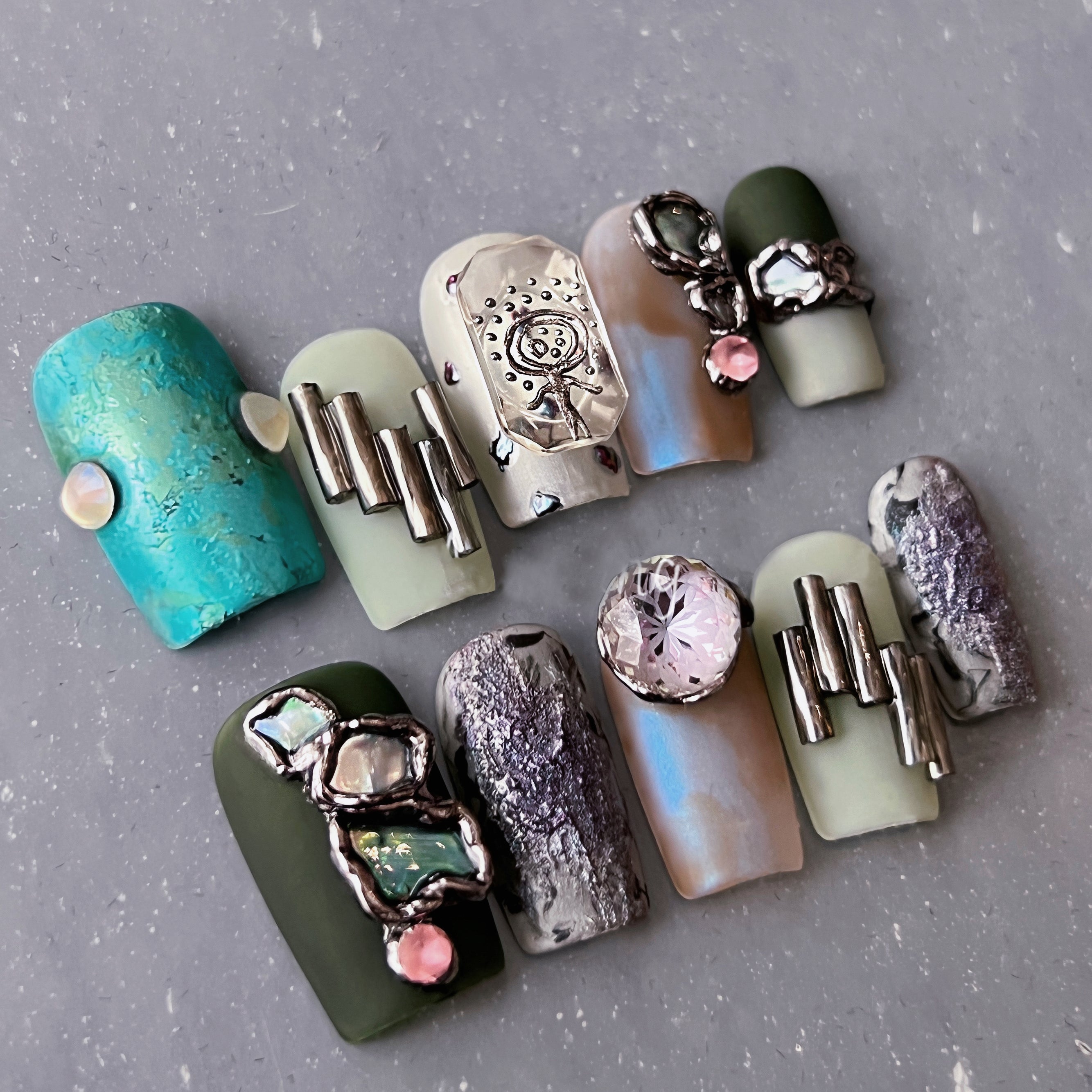 Siva Nail, Gemstone Clasp, Square Press on Nails