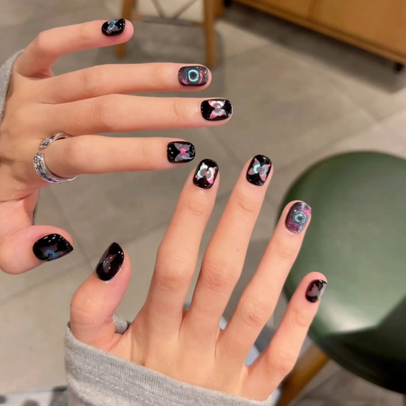 Siva Nail, Midnight Flutter – Schillernder Schmetterling, handgefertigtes Press-on-Nägel