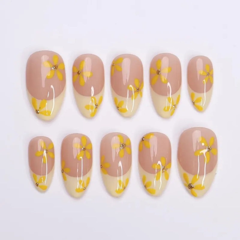Siva Nail, Sunny Daisy French  – Yellow Accent Set Handmade Press on Nails