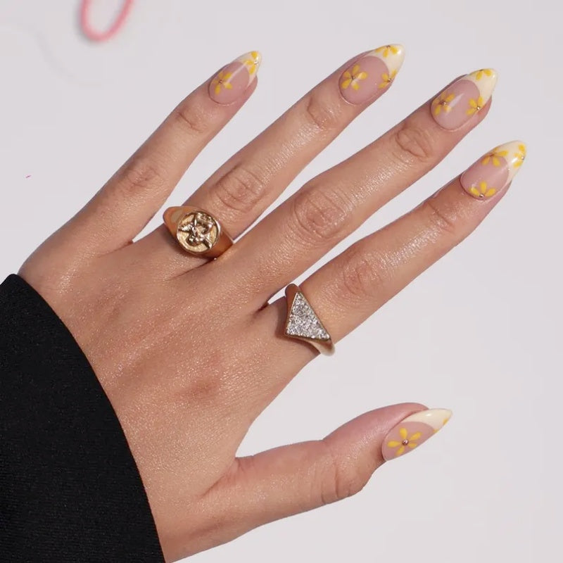 Siva Nail, Sunny Daisy French  – Yellow Accent Set Handmade Press on Nails